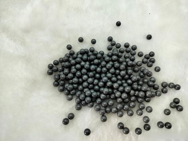 氮化硅研磨球在精密电子元件制造中的应用
