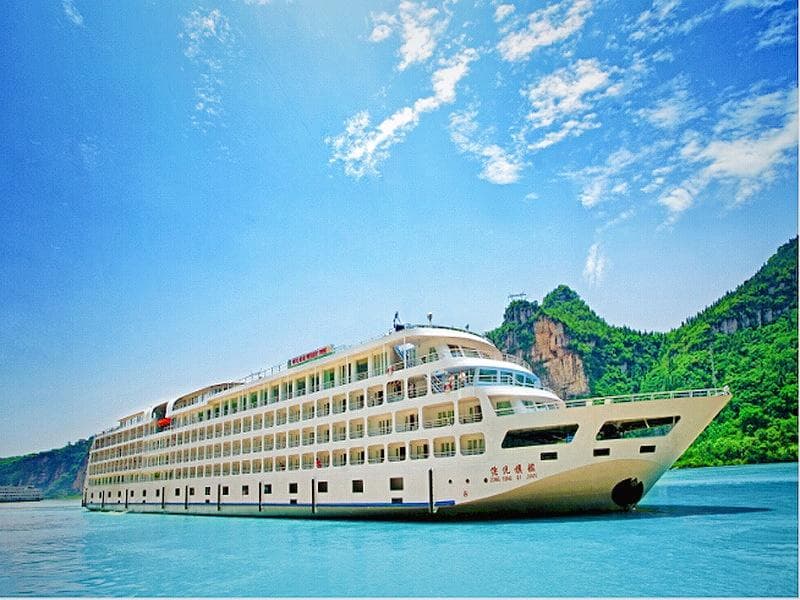 总统六号游船：武汉至重庆6天5晚三峡游船之旅