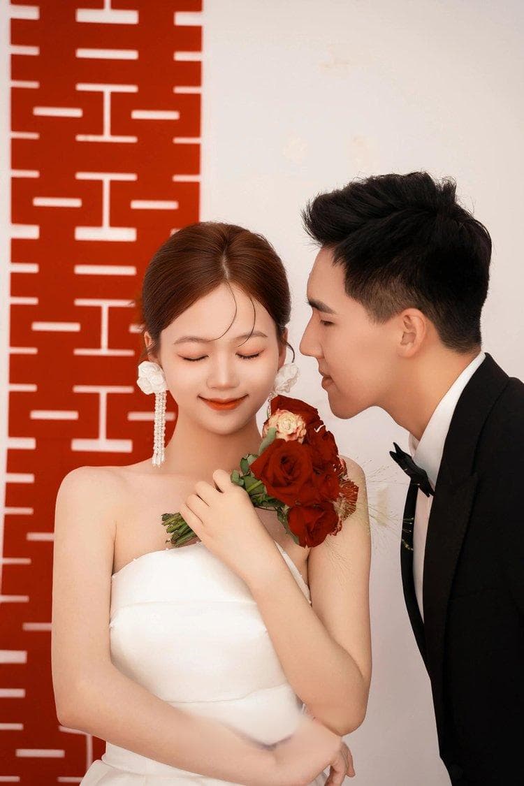 中式喜嫁风婚纱照：如何挑选更美的婚纱照背景