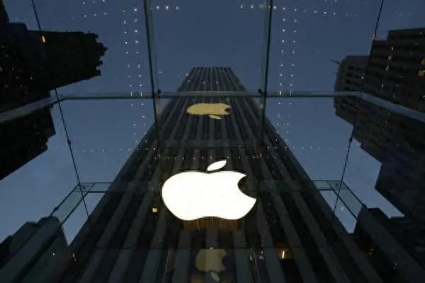 苹果面临隐私诉讼：员工指责公司通过iPhone追踪位置和数据