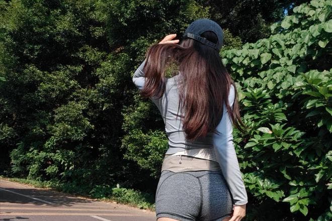 跑步穿紧身裤好还是宽松裤好？答案全在这！