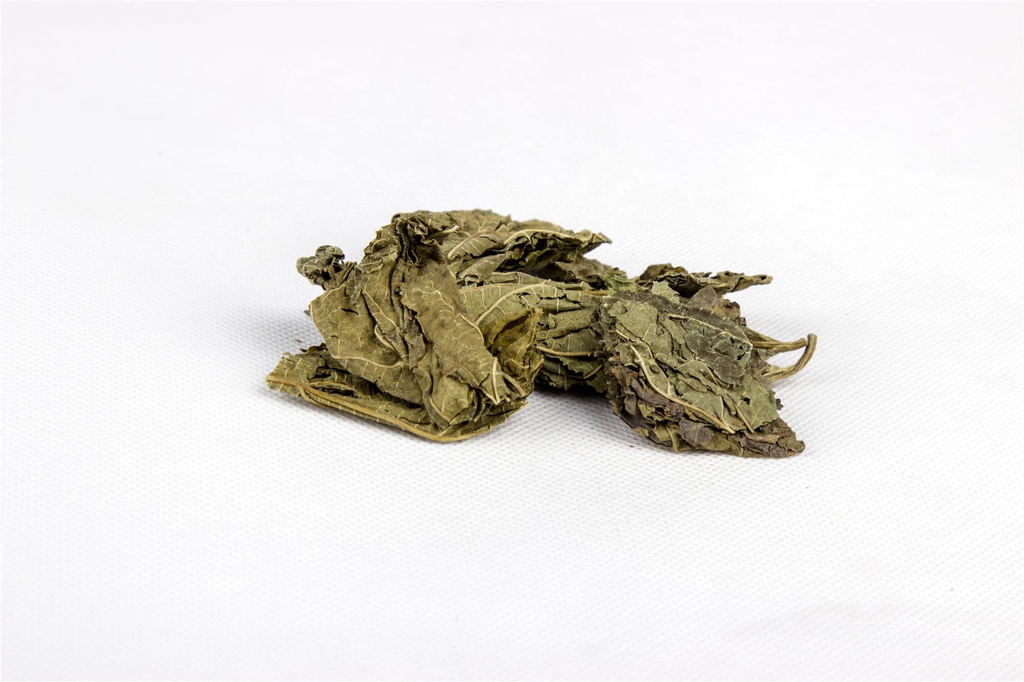 桑叶的功效与应用：从传统中医到现代药理研究