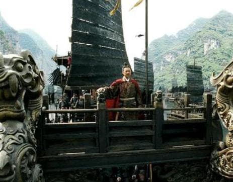赤壁之战中的智谋与骄傲：曹操的四大谋士与一场历史性的败北