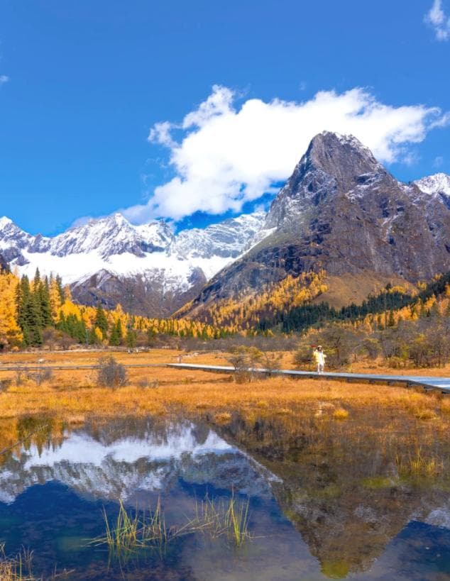 接下来的四姑娘山，将是秋季旅行的天花板！