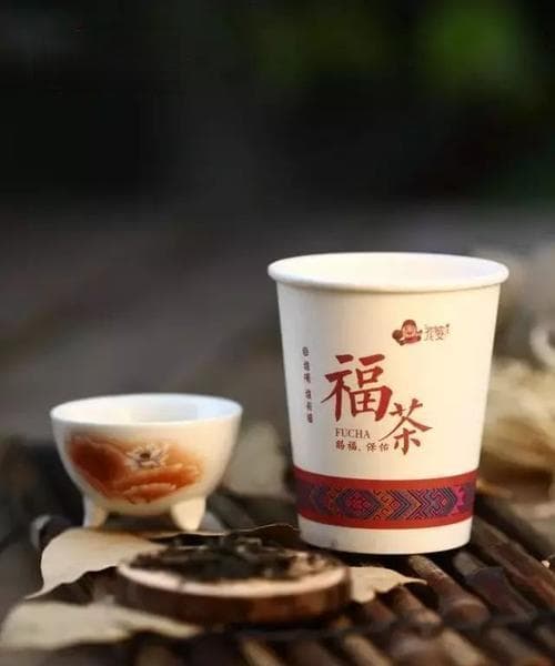 探索90后的成长轨迹（新一代年轻人的独特特质及社会影响力）