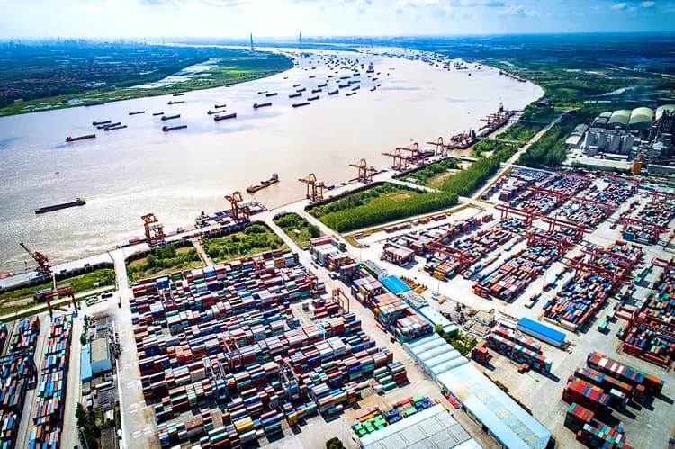 为什么说我国内陆腹地的武汉市，正在向一个“沿海”城市靠拢呢
