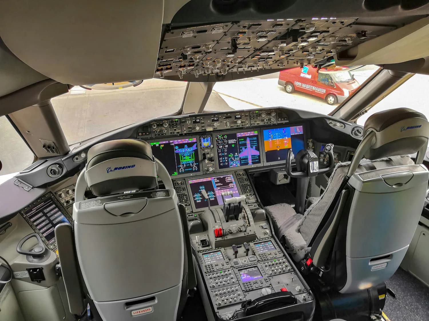 C919商业首航：国产大飞机如何驱动经济增长？
