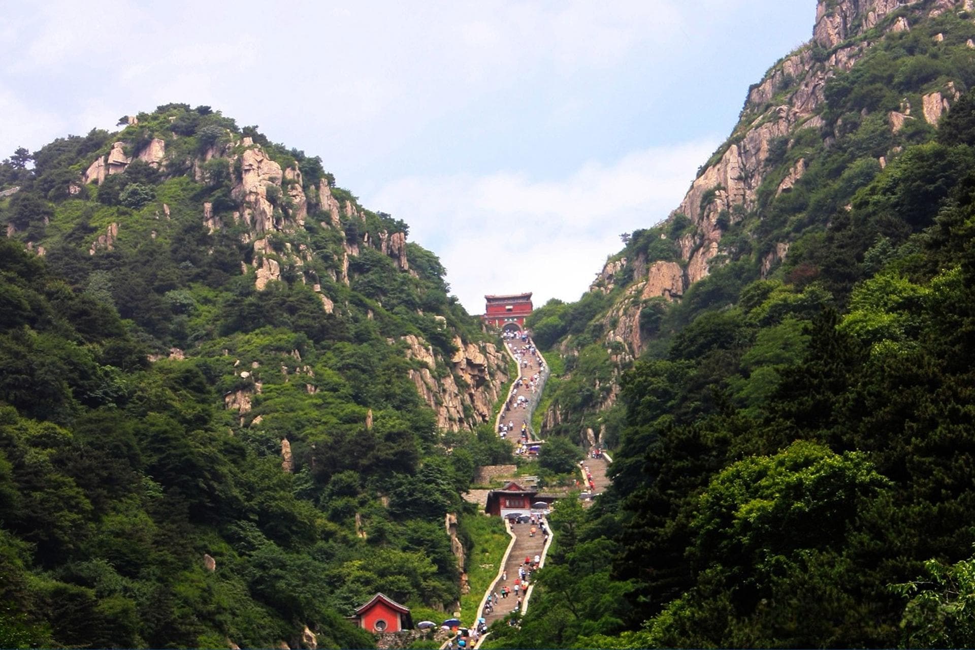 中国名山大全排名（中国最有名的十大名山）