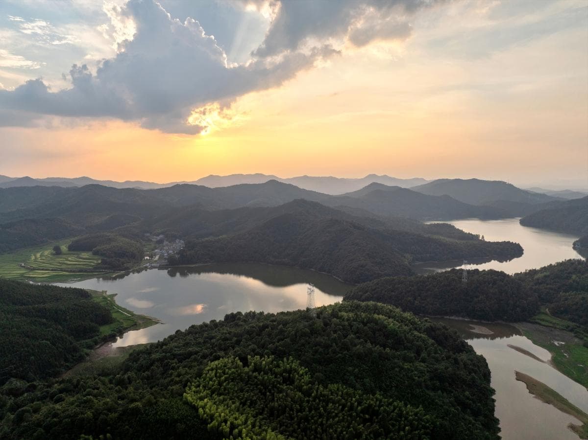 金溪县旅游景点大全，揭秘金溪绝美风光，古村与山川的绝美碰撞