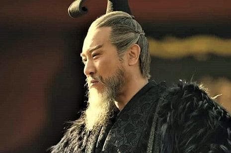 官渡大战之后，曹操为何急着征讨乌桓？