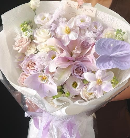 哪种花的花语代表“我想你”？如何通过花语表达思念之情？