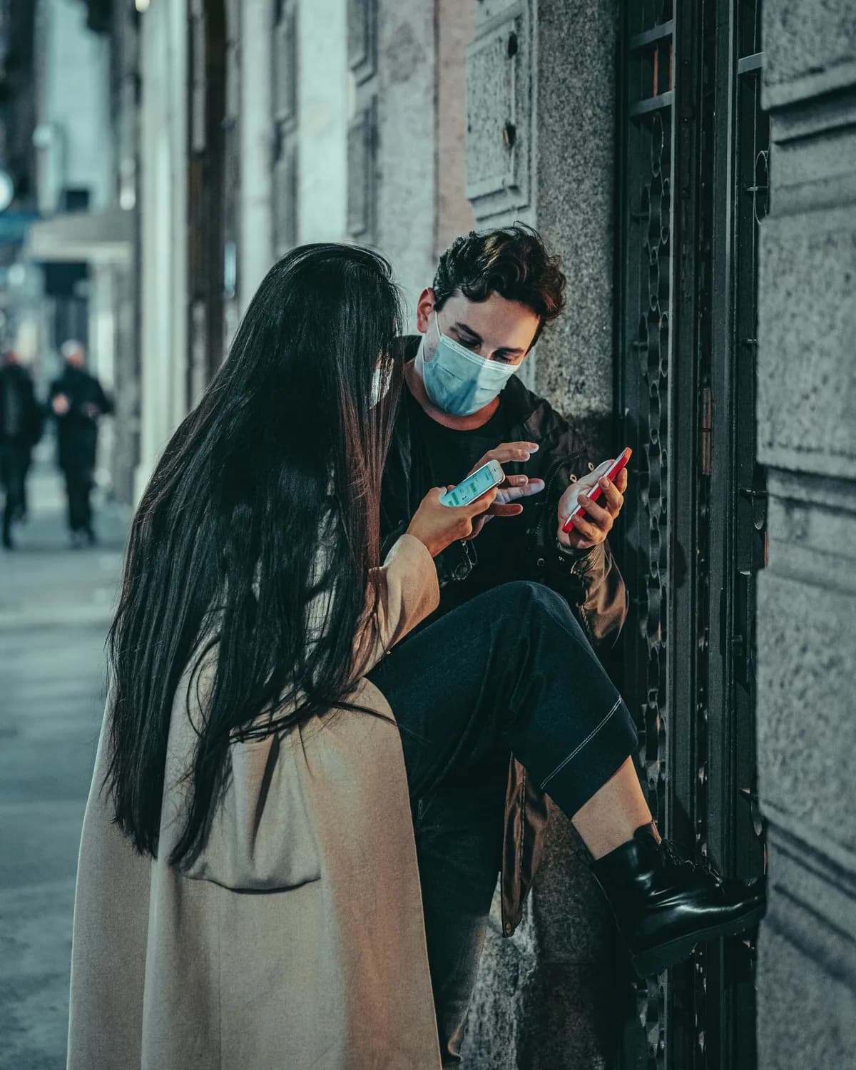 分手后前男友联系怎么办？从心理学到应对策略全解析