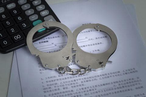 打架斗殴被拘留还需赔偿医疗费吗