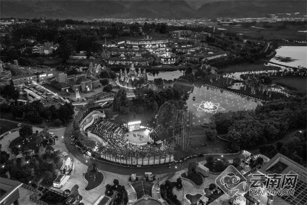 弥勒：以节庆活动促进旅游业绘就民族团结进步新画卷