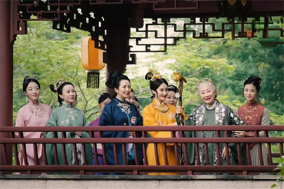 詹丹丨逻辑自洽应是改编《红楼梦》的底线
