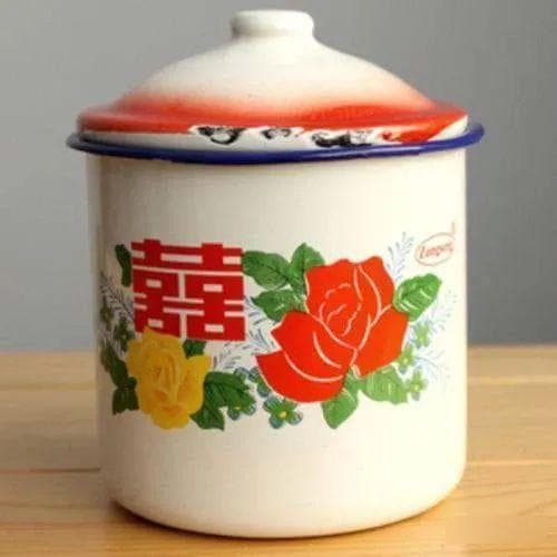这些杯子装热水？小心热水进“毒水”出！