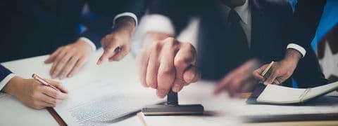公司大股东可以更换法人吗