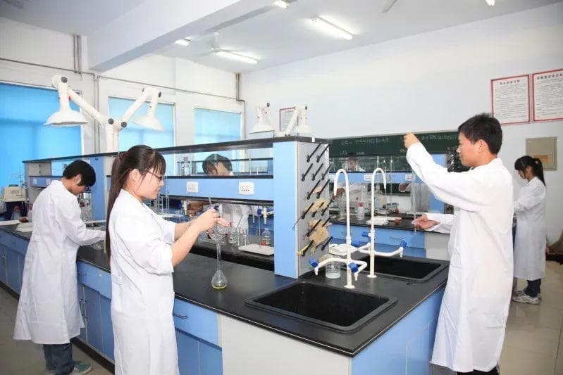 生化环材专业不好就业？是就业环境现在的小孩受不了