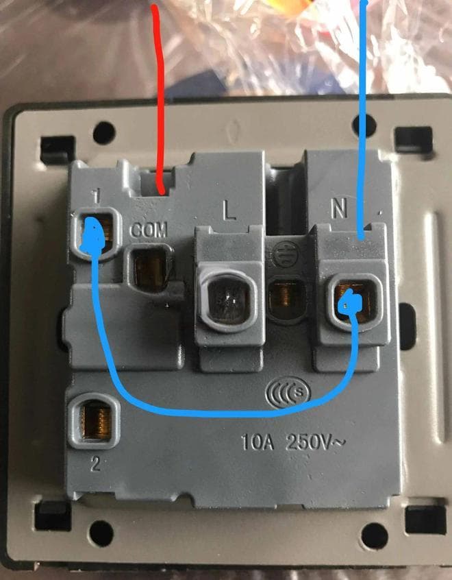 零线火线接反危害大：看似正常实则暗藏风险