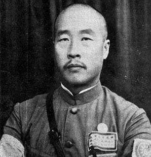 台儿庄大捷中不听指挥的汤恩伯，究竟是胆大妄为还是运动战天才？