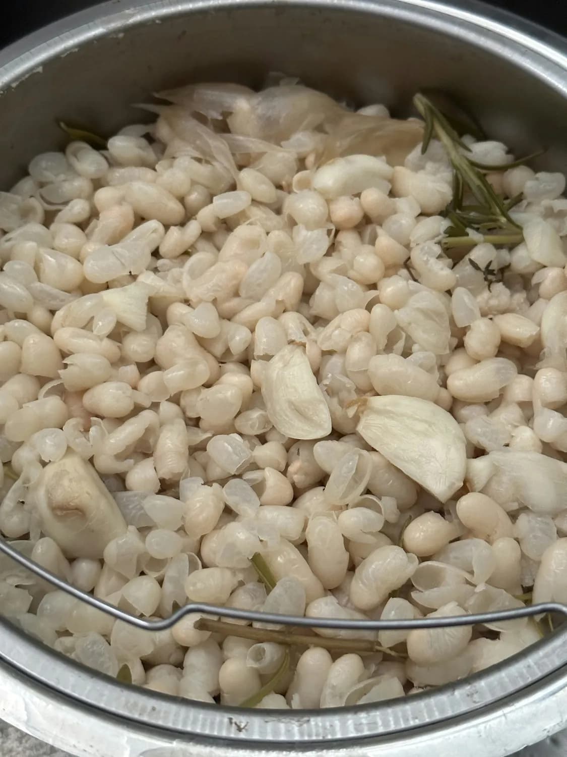 中医师推荐：百合莲子粥等三款食疗助眠方