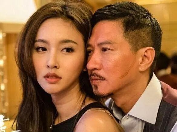 泰国街头惊现人妖身影，揭秘其背后不为人知的起源与历史