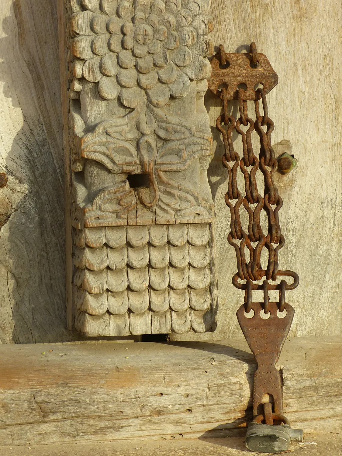 《水浒传》揭秘：古代监狱刑具大起底