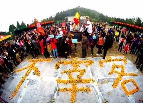 雪乡旅游宰客变为明码标高价引争议，这两家媒体因为一句话被骂了……