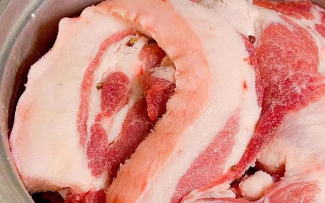 腌腊肉时，需要先洗肉吗？原来一直做错了，难怪腊肉不香还会臭