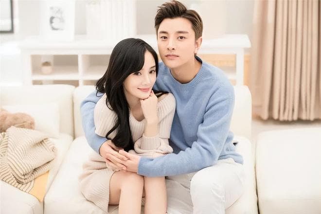 贾乃亮成亿元主播，李小璐回应离婚争议