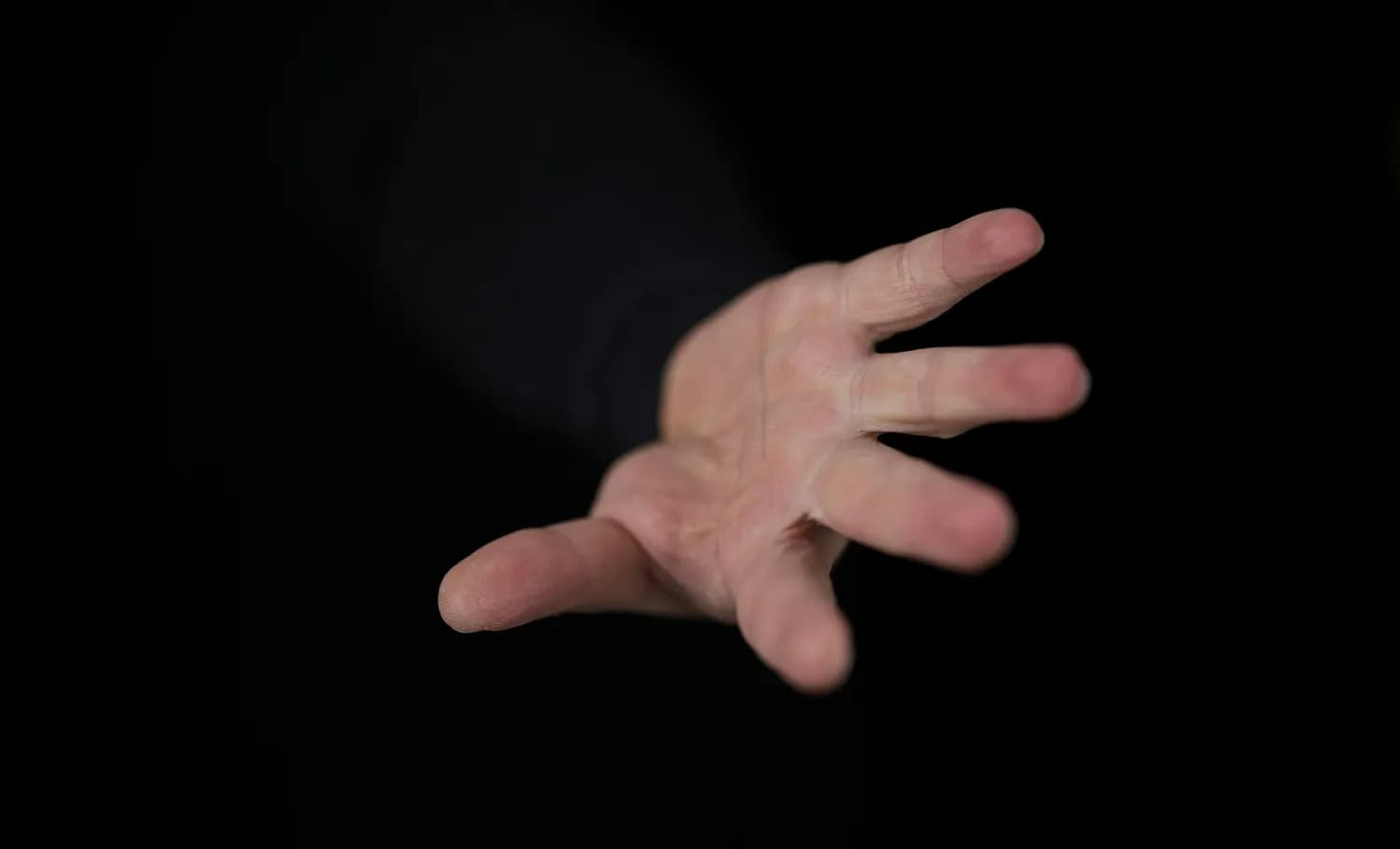 高情商应对同事借钱：既要拒绝，又要留情