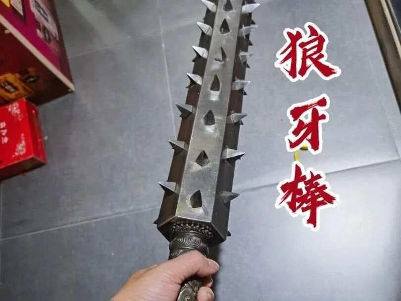 【原】陆上冲突用重甲狼牙棒，海上用大刀长矛，为何现代战争却经常用冷兵器？