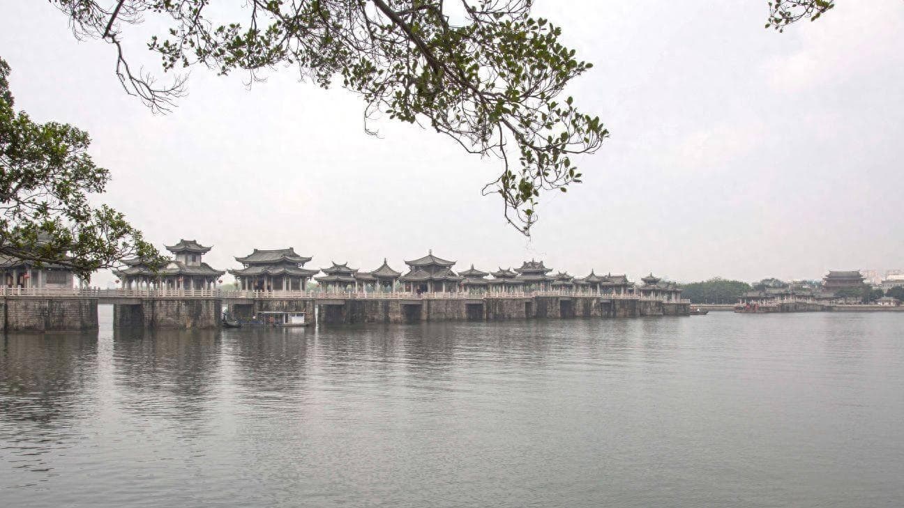 广东潮州广济桥：八百年“过河拆桥”见证岭南文化魅力