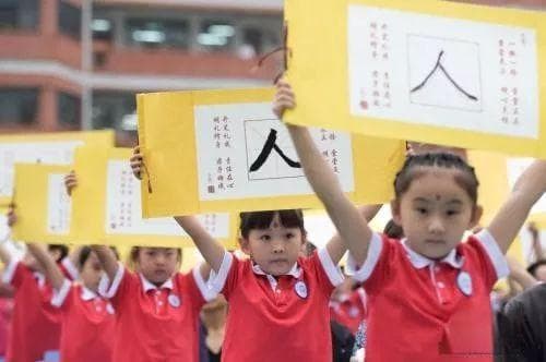 被“梓”掉的一代：谁限制了起名的想象力？