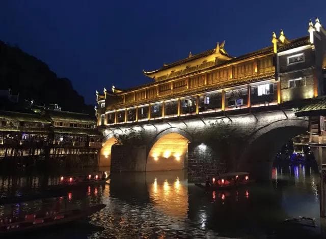 【凤凰好去处】2025凤凰商场盘点！吃喝玩乐一应俱全