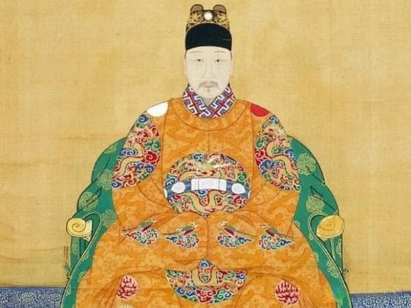 尚织汉服教育：衮龙袍，明代皇权的华丽外衣