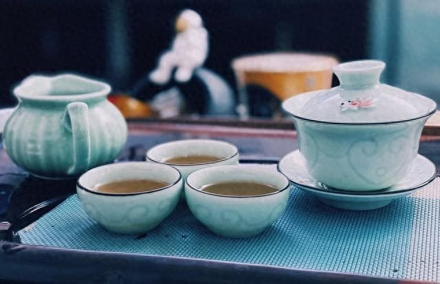 长期喝茶会损伤肾脏？医学专家：真正伤肾的是这些食物