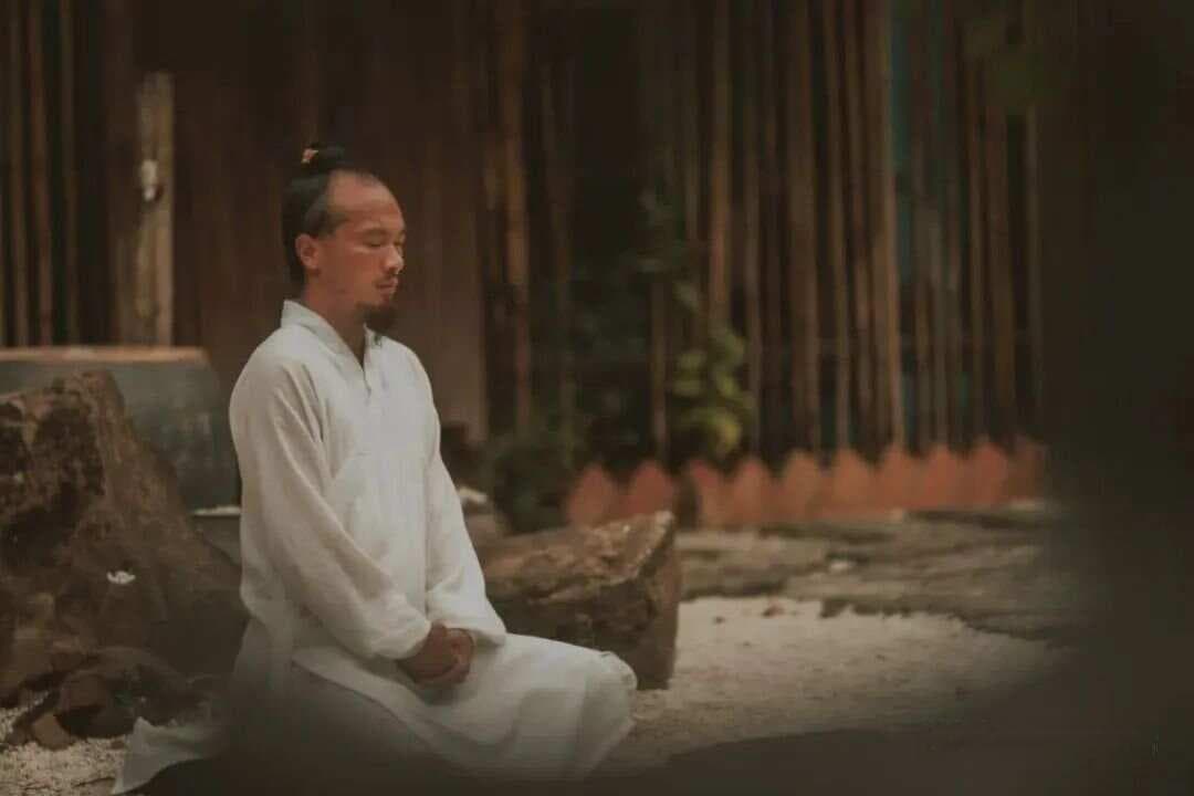 道家吐纳气功腹式呼吸法，激活生命深层能量来源
