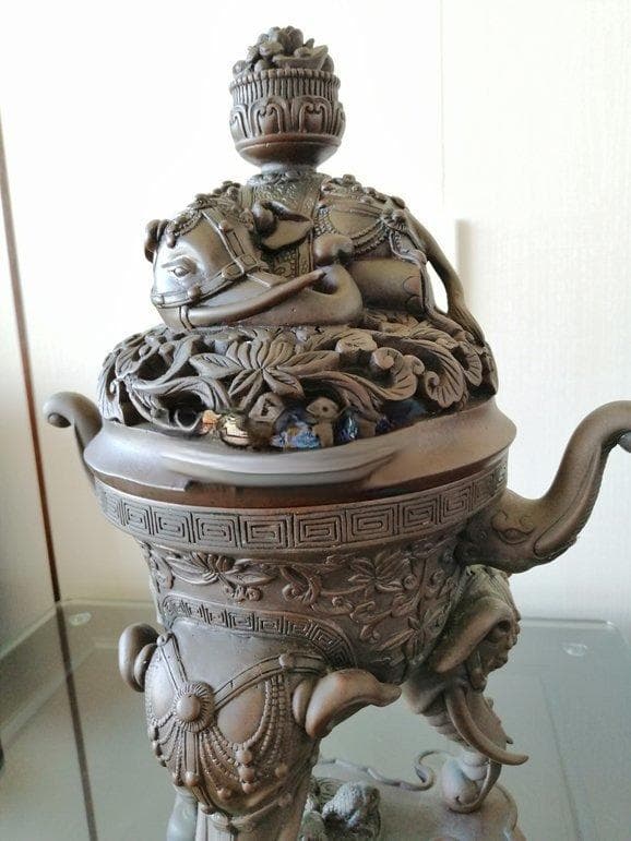 寺院香炉选择什么材质的？不同材质寺院香炉优劣分析