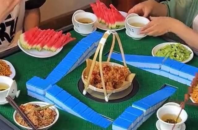 怪不得四川人都爱打麻将,原来四川麻将馆的服务这么周到