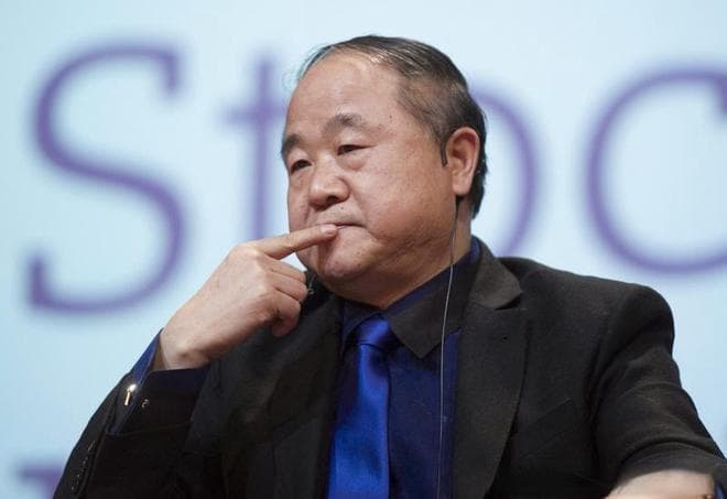 莫言新书引发热议：从“不被大风吹倒”到政治争议