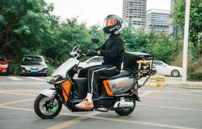 雅迪、台铃等传统品牌，为什么也开始生产外卖电动车？有4个原因
