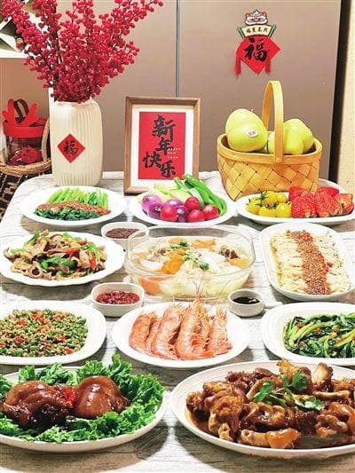熏鱼、八宝饭、粉蒸肉……压轴年夜饭，至味是团圆