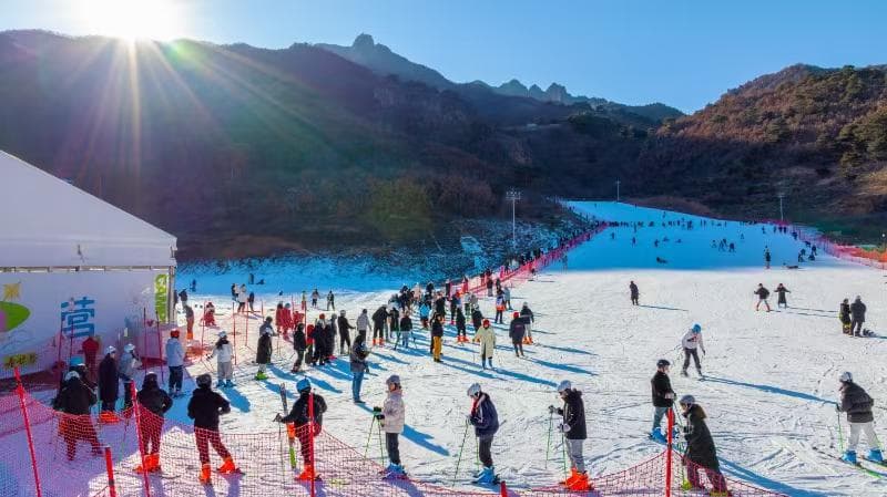 河北秦皇岛：构筑“三维度”发展模式壮大冰雪产业
