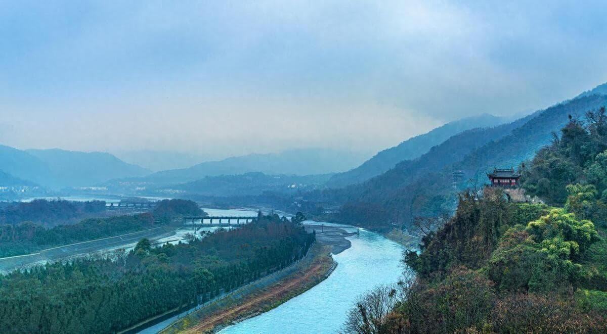 成都十大适合春季旅游的地方(成都春天有哪些好玩的景点)
