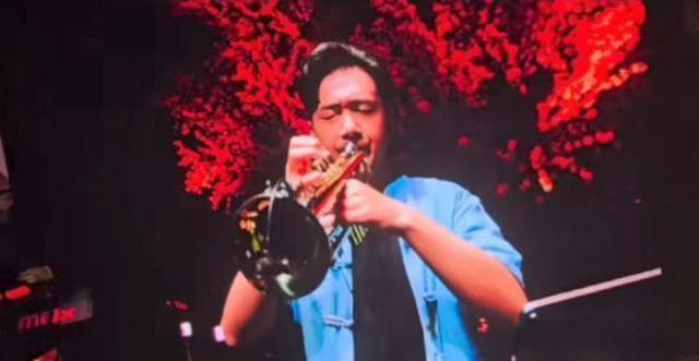 刀郎成都演唱会：以"老师"之名致敬乐队成员