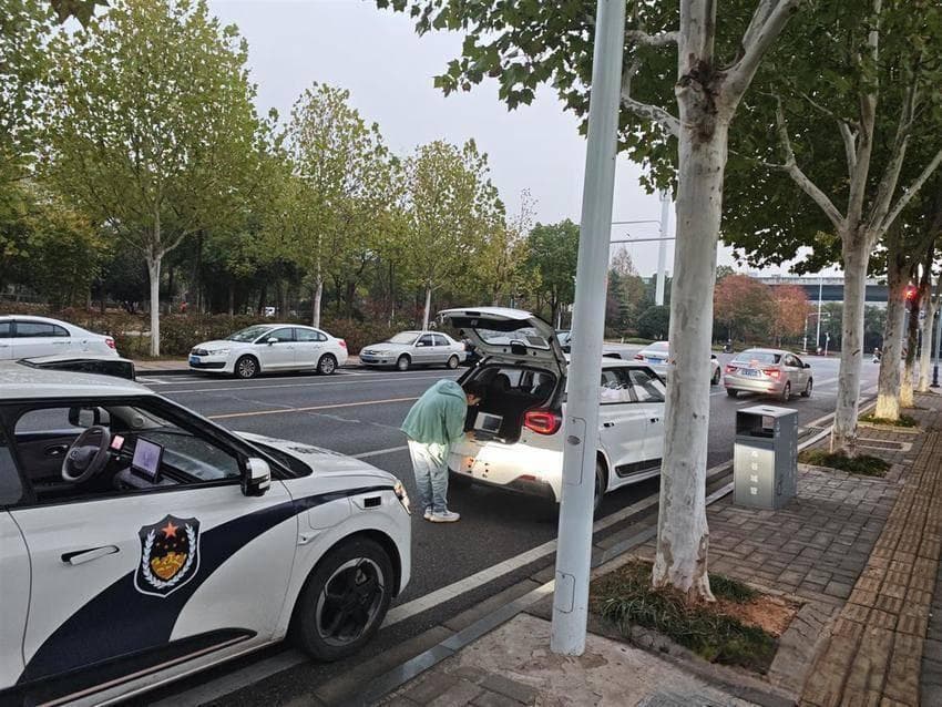 自动驾驶新纪元：L3级技术引领，武汉街头“老司机”般的未来出行
