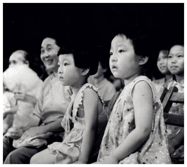 真实老照片：60年代老百姓生活水平，到底什么样？