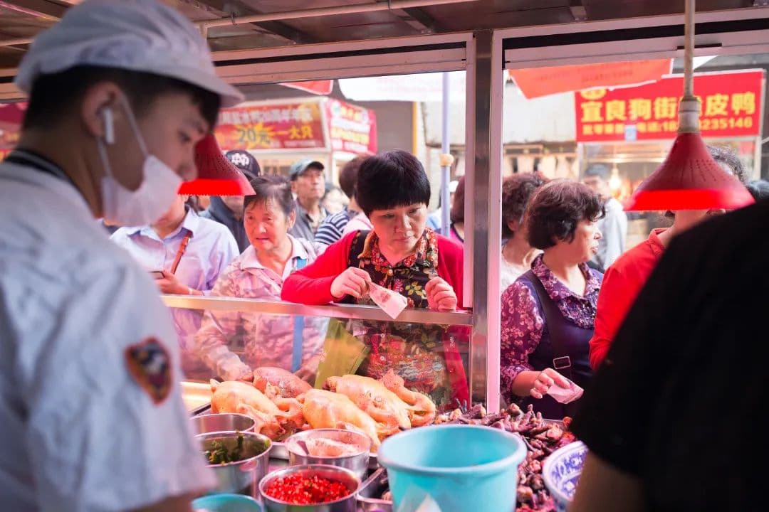 “五一”不远游 昆明菜市别有洞天