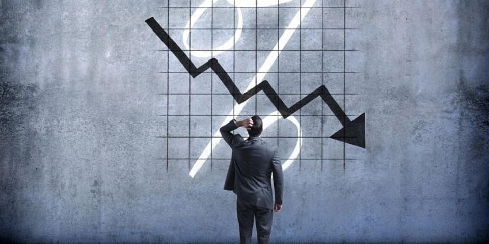 因巨额资金被占用 ST华微存退市风险股价跌停
